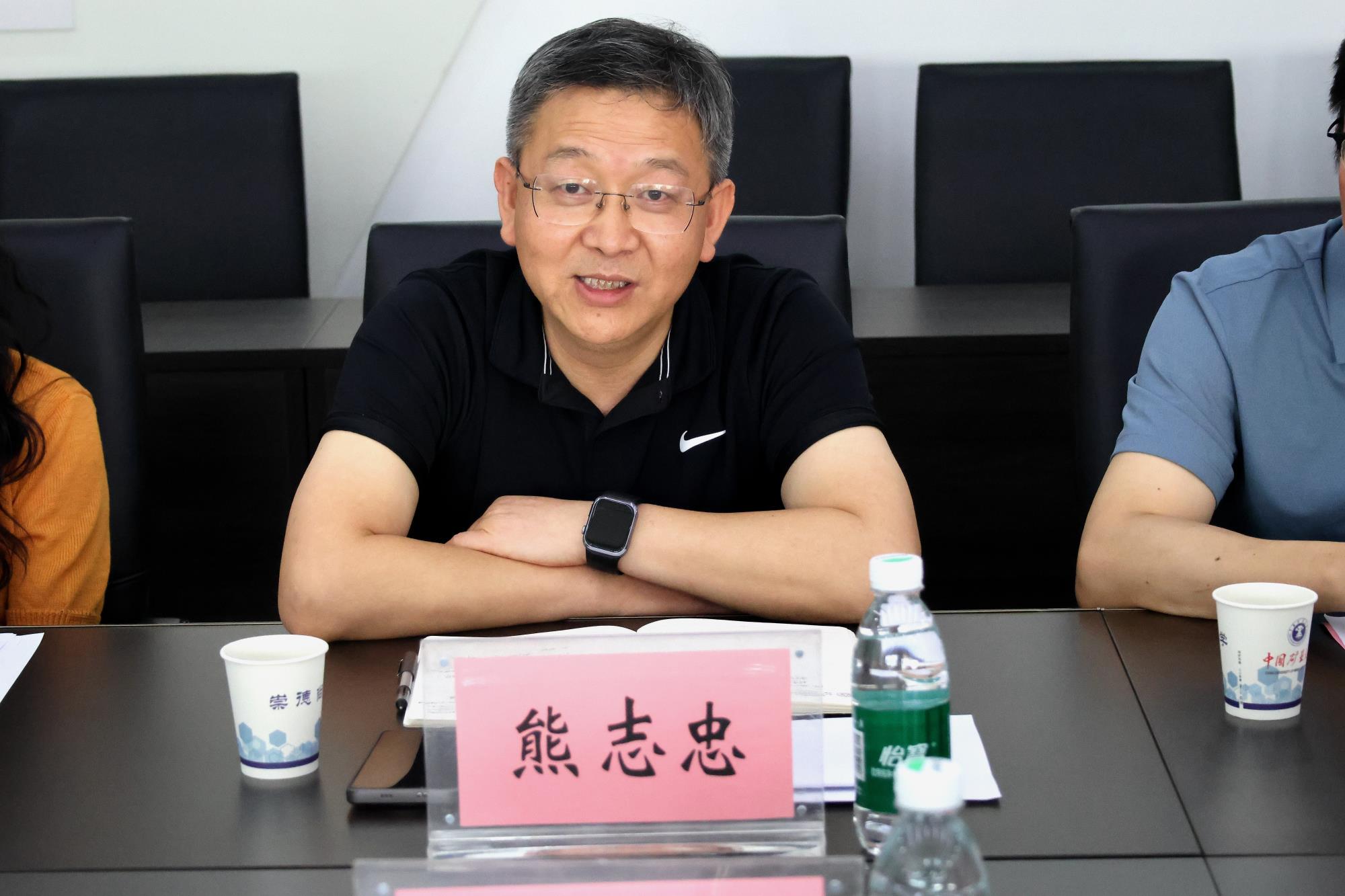 熊.jpg 熊.jpg